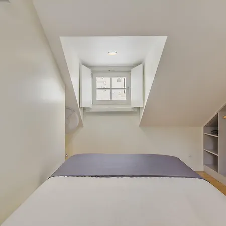 Апартаменты Design In Typical Alfama *