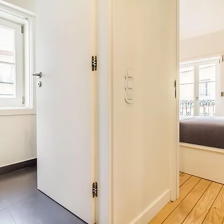 Apartment Design In Typical Alfama *