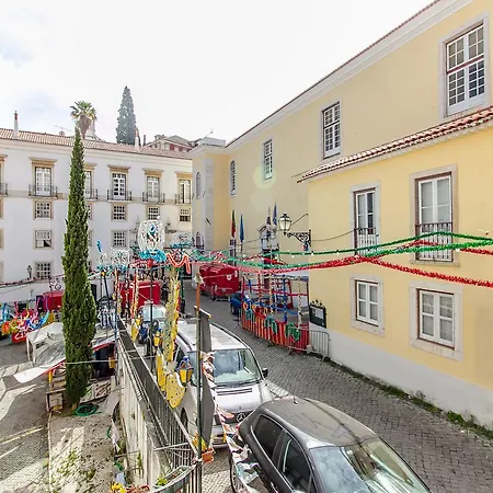 Design In Typical Alfama Apartment Lisbon