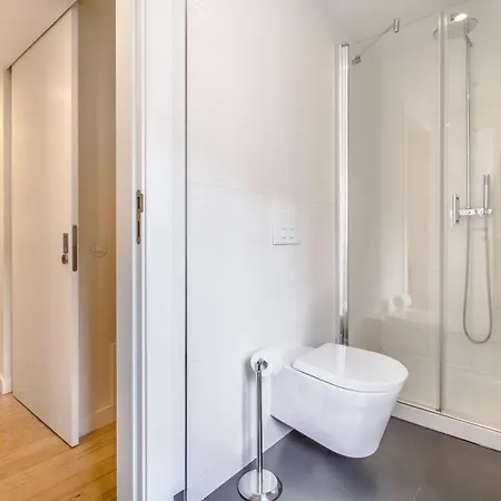 Design In Typical Alfama * Lisboa